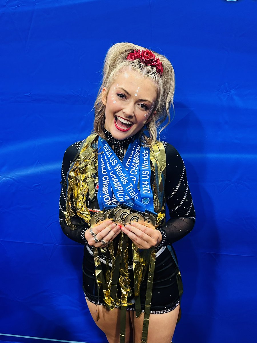 Daughter is an icon. 5 time world champ <a href="/chloeverard/">Chloe Everard</a>