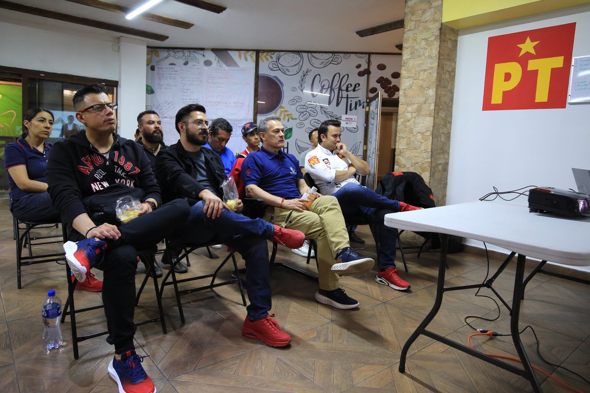 Desde el distrito 13 del estado de Hidalgo, seguimos la transmisión en vivo de este segundo debate, apoyando a la candidata ganadora Claudia Sheinbaum

#ClaudiaGanaElDebate
#ClaudiaArrasaDebate 
#PTesla4T 
#VotaTodoPT
#VotaClaudiaVotaTodoPT
#PlanCconelPT
#PodemosHacerloHidalgo