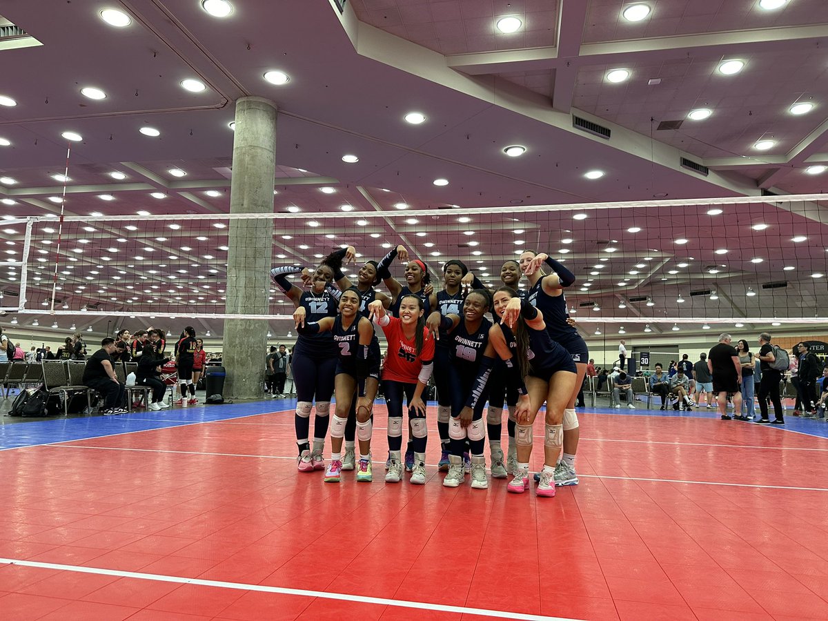 Grateful is an understatement. Thank you Coach April and Coach A for giving me the opportunity to compete again. I’ve had the privilege of training with these girls during their season and competing at nationals with them meant the world to me. Onto the next chapter for all of us