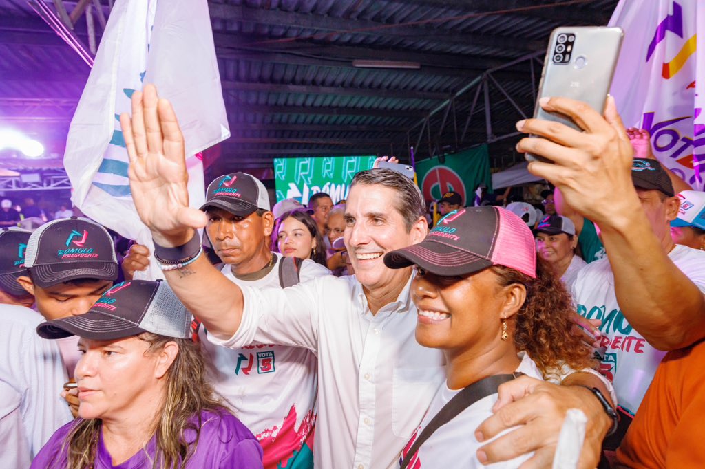 ¡Casa llena en La Chorrera! Estamos seguros que el cambio ganará y nuestro partido hará un gran gobierno con nuestro presidente <a href="/romuloroux/">Rómulo Roux</a>. #GanchoAl5 #ElCambioViene
