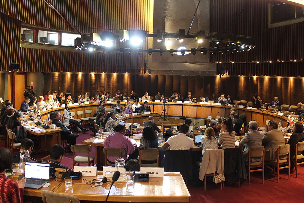 COP3 de Escazú, realizada en la sede de la CEPAL en Chile, compromete Plan de Acción Regional sobre defensoras y defensores de derechos humanos uchile.cl/u215778