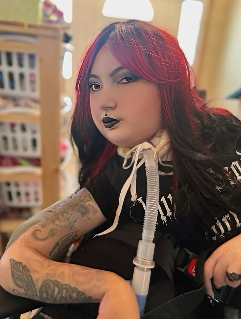 SuperGimpChick's tweet photo. @paypiggyy123 Please make my day 🖤 https://t.co/E1HNf7v8xQ