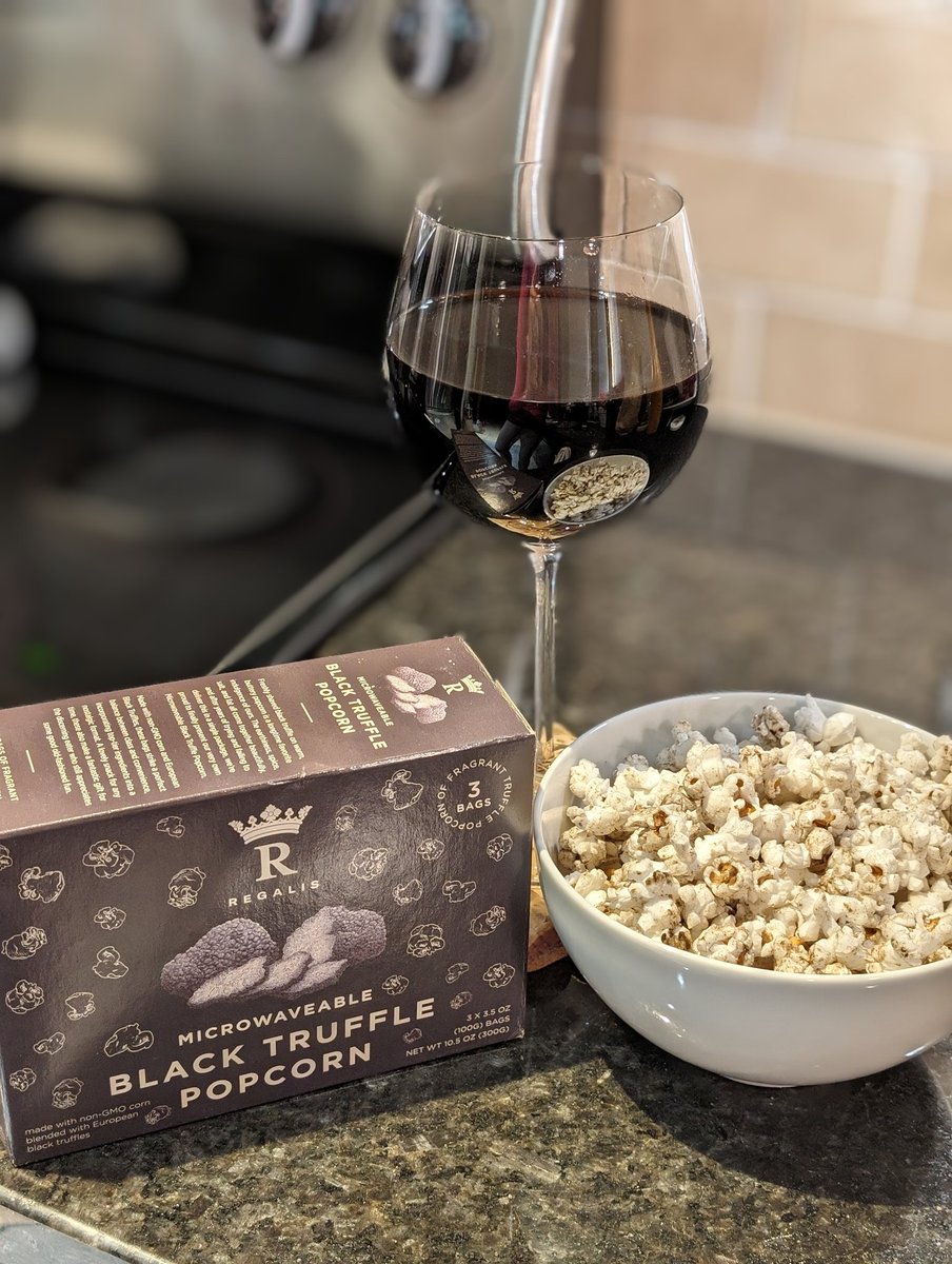 Has anyone tried this #TrufflePopcorn from @WilliamsSonoma before? 🍿🍷🍿 #SundayFunday #Truffle #Popcorn #Spring #weekend