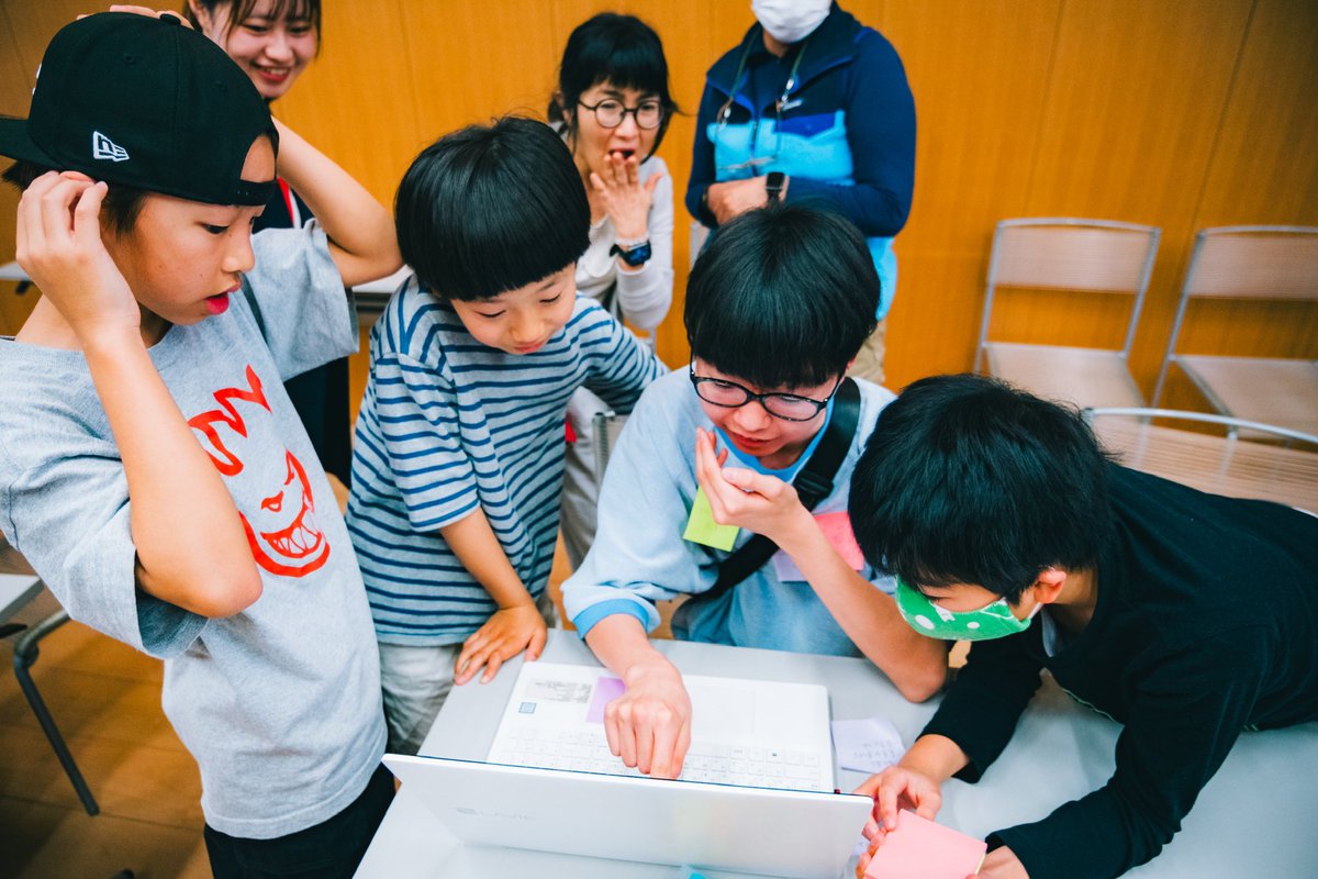 3232mitsuoka's tweet photo. 多くのことを学び、何度も心を動かされた1週間。
自分自身「今」をもっと夢中になって生きたいと思いましたし、未来をつくる子どもたちが挑戦できる環境をつくりたいと使命感を抱きました。
何度も折れそうになりながら走り続け、大事なことに気づけました。
沢山のご協力ありがとうございました！ https://t.co/T0OZeCttsh