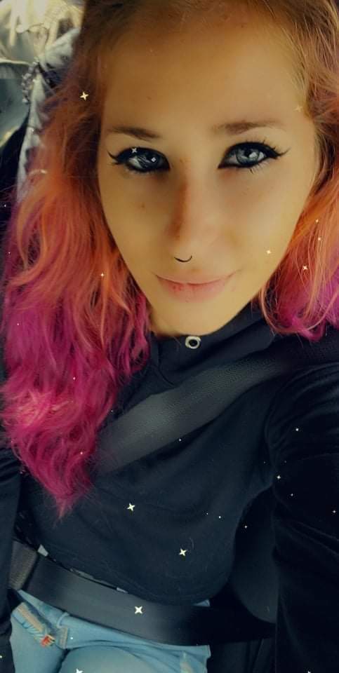 Hiiiii 👀🤩 #contentcreators #SundayFunday https://t.co/Q51F9PzmZa