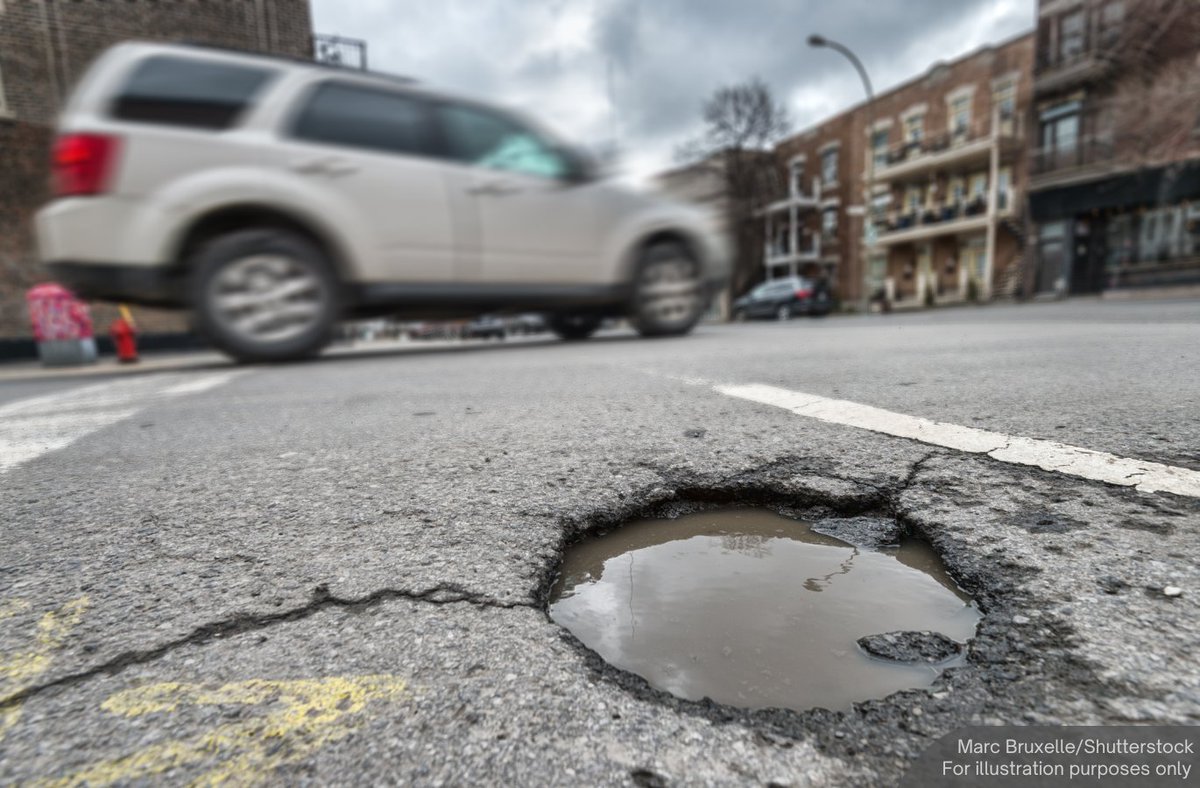 1. The Johor Bahru Sessions court has awarded a pothole victim RM721,000 for damages and injuries, reports NST.

The court said the man, 49, successfully proved his claim against Safwa Global Venture, the company appointed by Johor to maintain the road.
nst.com.my/news/crime-cou…