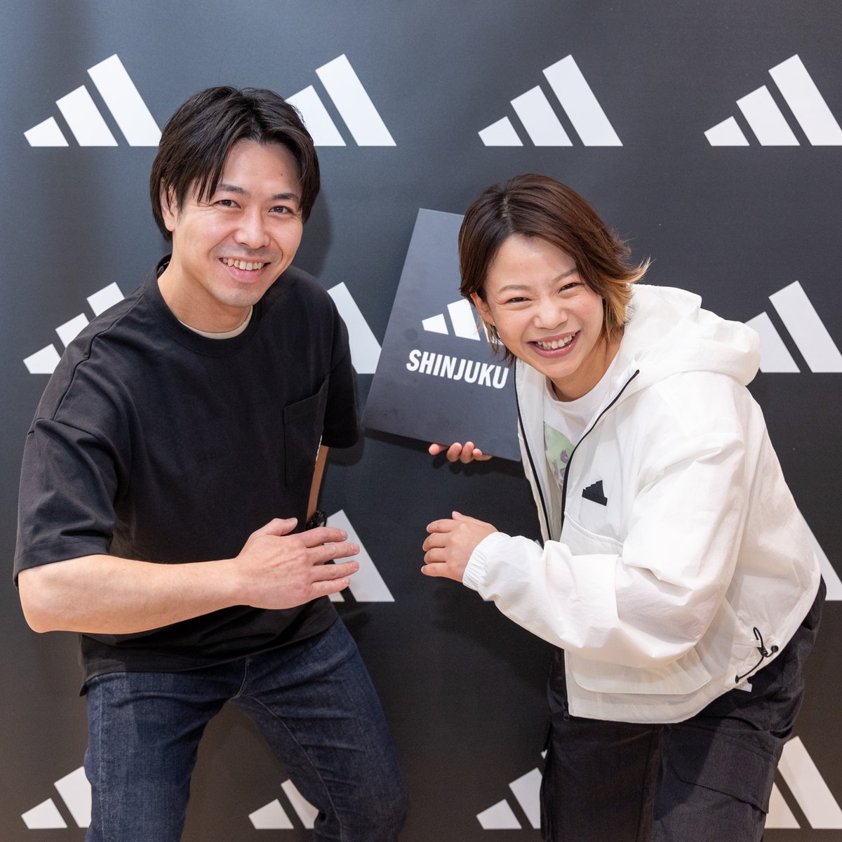 アディダス ブランドコアストア 新宿 
リニューアルオープンを記念して
 
4月28日 (日)  元スピードスケート選手の #髙木菜那 さん1日店長として登場！
 
4月30日 (火) は、カヌー選手 #羽根田卓也 さんが登場予定！
 
👉bit.ly/44lY3Uz