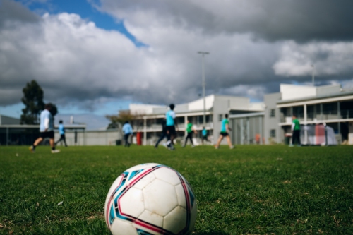 Corrections Victoria is proud to partner with @MelbourneCity to deliver a first of its kind soccer coaching program, the @ProjectTwinning to provide people in prison with skills to help break the cycle of reoffending. 🤝⚽️ For more info, visit corrections.vic.gov.au/twinning-proje…