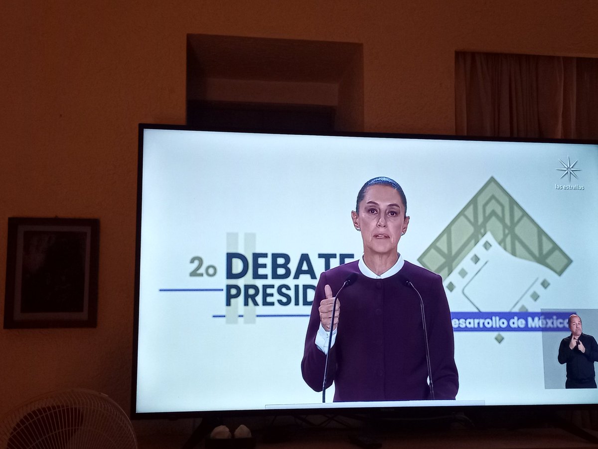 pilig20's tweet image. #LaDra 
#ClaudiaArrasa