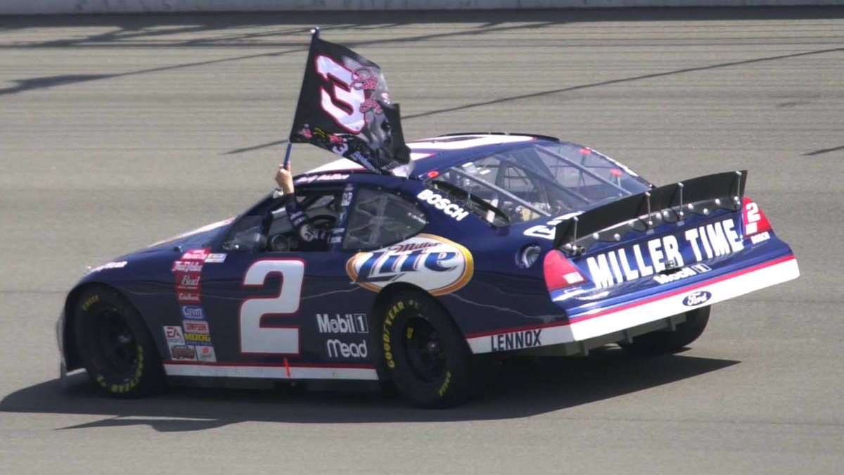 Rusty Wallace won the 2001 NAPA Auto Parts 500 at California 23 years ago today. 🏁 

Rusty carried a Dale Earnhardt flag on his victory lap on what would have been Earnhardt's 50th birthday.  

#NASCARLegends 🏁