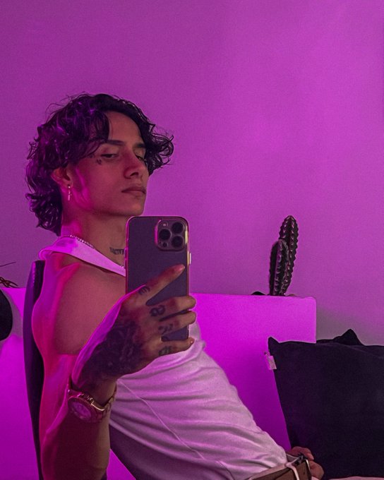 Watch SAOS's leaked NSFW photo on TwXstars