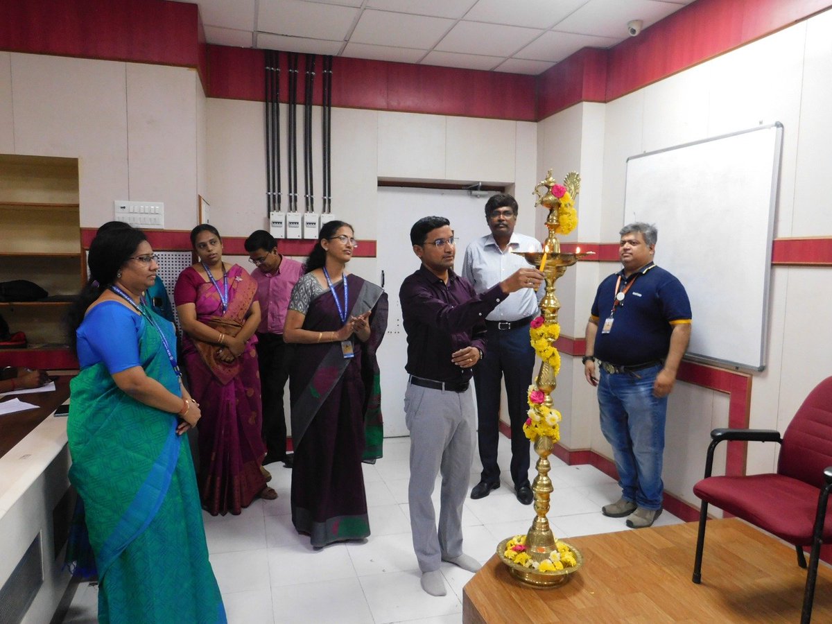 SoC_SRMIST's tweet image. SRMIST, KTR Campus, School of Computing, Department of Computing Technologies host an Ideathon 2024 💥 in collaboration with Carriage and Wagon Workshop Perambur Southern Railway 🚂🚋🚃🚋🚃🚋🚃 on 26th April 2024.
#SRMIST #Schoolofcomputing #CTECH #ideathon #Railways