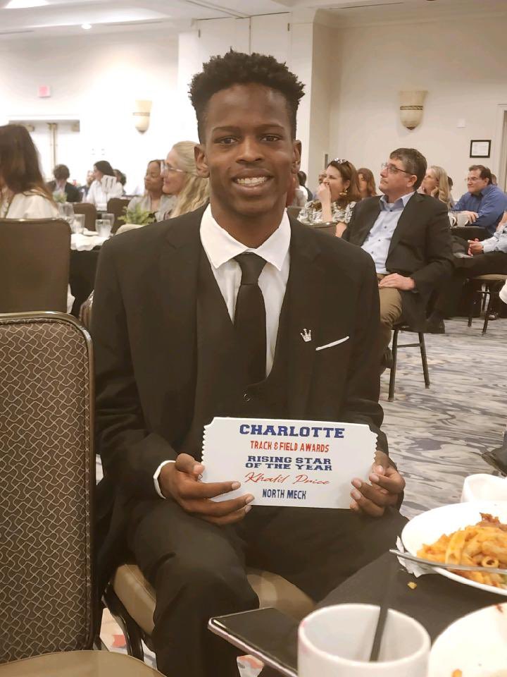 I would like to thank  Greater Clt Track &amp; Field .. <a href="/SCSportsReport/">Tripp Roakes</a>  and it’s committee for selecting me as this year’s T&amp;F Rising Star recipient.  I would also like to thank my Family, Teammates and Coaches. <a href="/fo_isaac/">The Speed Architect</a> <a href="/NM_Vikings/">North Mecklenburg Athletics</a> @NM_Vikings_TFXC  for all your support .