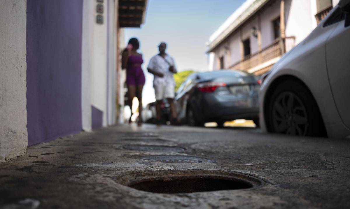 #NoEsNormal: contadores de agua potable sin tapas, un riesgo para los peatones en San Juan dlvr.it/T68HKQ Vía Endi.com