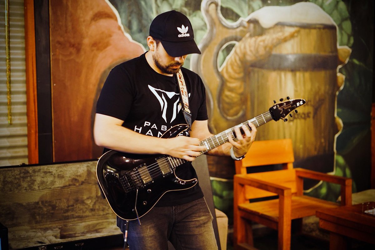 pablushansen's tweet photo. Live Cervezeria Elfo del Boasque
#musician #Live #guitar #show #metal https://t.co/gXkK3qfLRZ