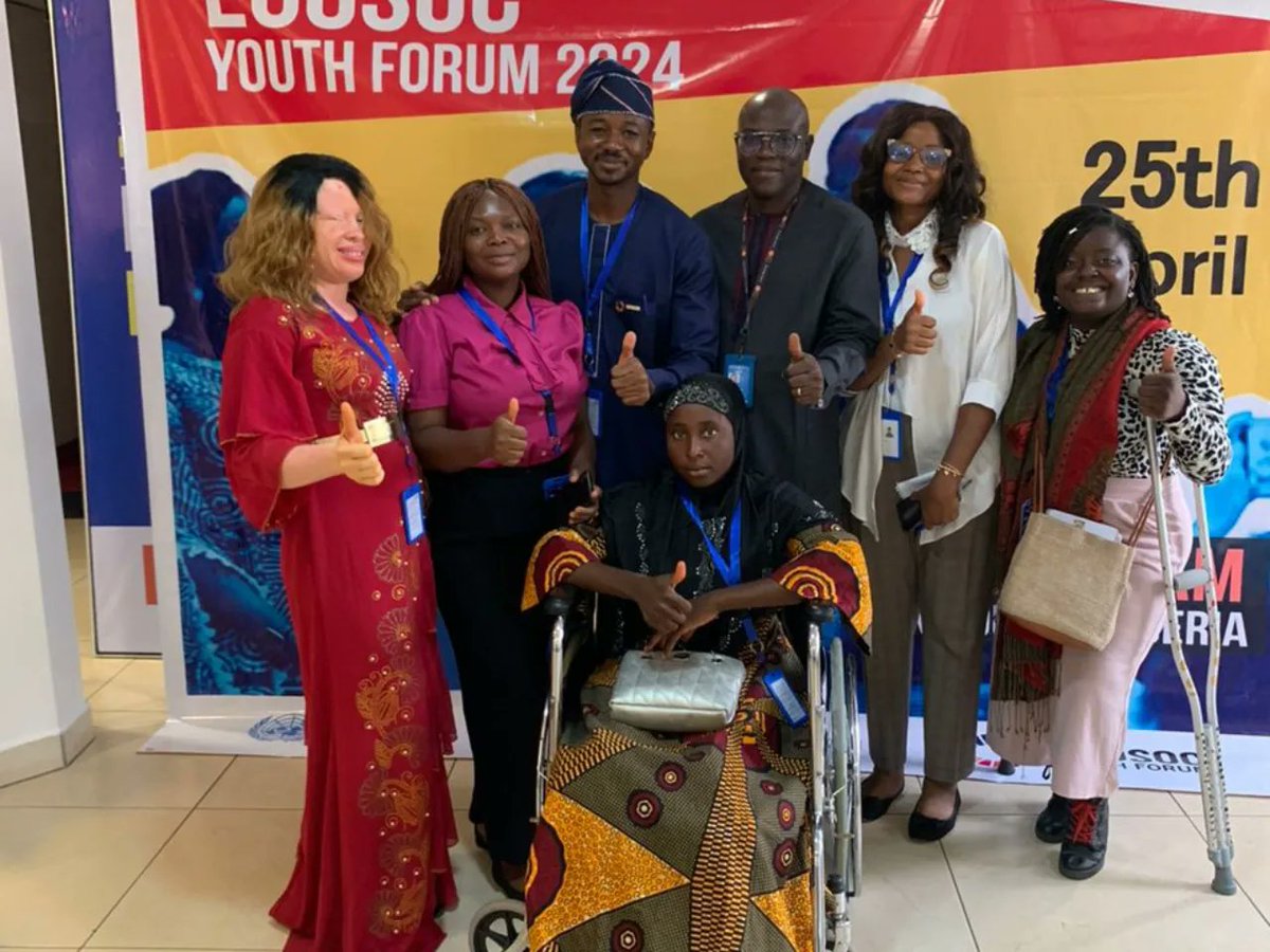 Young people at #ECOSOCYouthForum demanding a decent work future.
Beyond Development for Africa's youth advancement initiative was part of the ECOSOC Youth forum this past week.

#SDGs #Youth #FutureOfWork#BeyondDevelopmentAfr