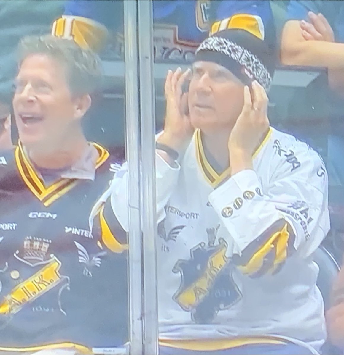 Will Ferrell at the Oilers v Kings game…sporting an #AIK Sweater from the Swedish Elite League. #StanleyCupPlayoffs