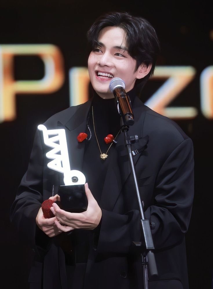 Taehyungimpact's tweet photo. FRIENDS by V of BTS has won the award for Best Music Spring at the Fact Music Awards 2024. Taehyung will be awarded with a physical trophy on stage! 

Congratulations Taehyung! 
V BEST MUSIC SPRING AWARD https://t.co/smrZVb3uJn