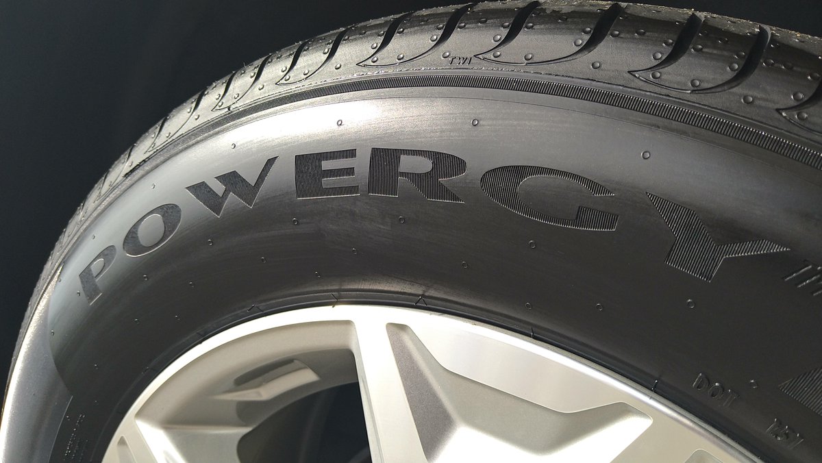 今回はタイヤご購入にあたり 当店を選んで頂き有難う御座います🙇‍♂️ #PIRELLI #POWERGY 225/60R17 99H を装着させて頂きました✨ 🚗空気圧点検お待ちしております🚗 #スバル #フォレスター #ピレリ #タイヤガーデン #町田ヒルズ