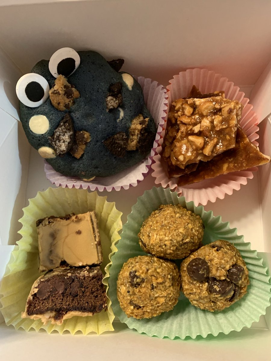 AtlantisCooking's tweet image. Teacher Appreciation Gift boxes. Cookie Monster cookies, peanut brittle, espresso brownies, and pumpkin energy bites!
