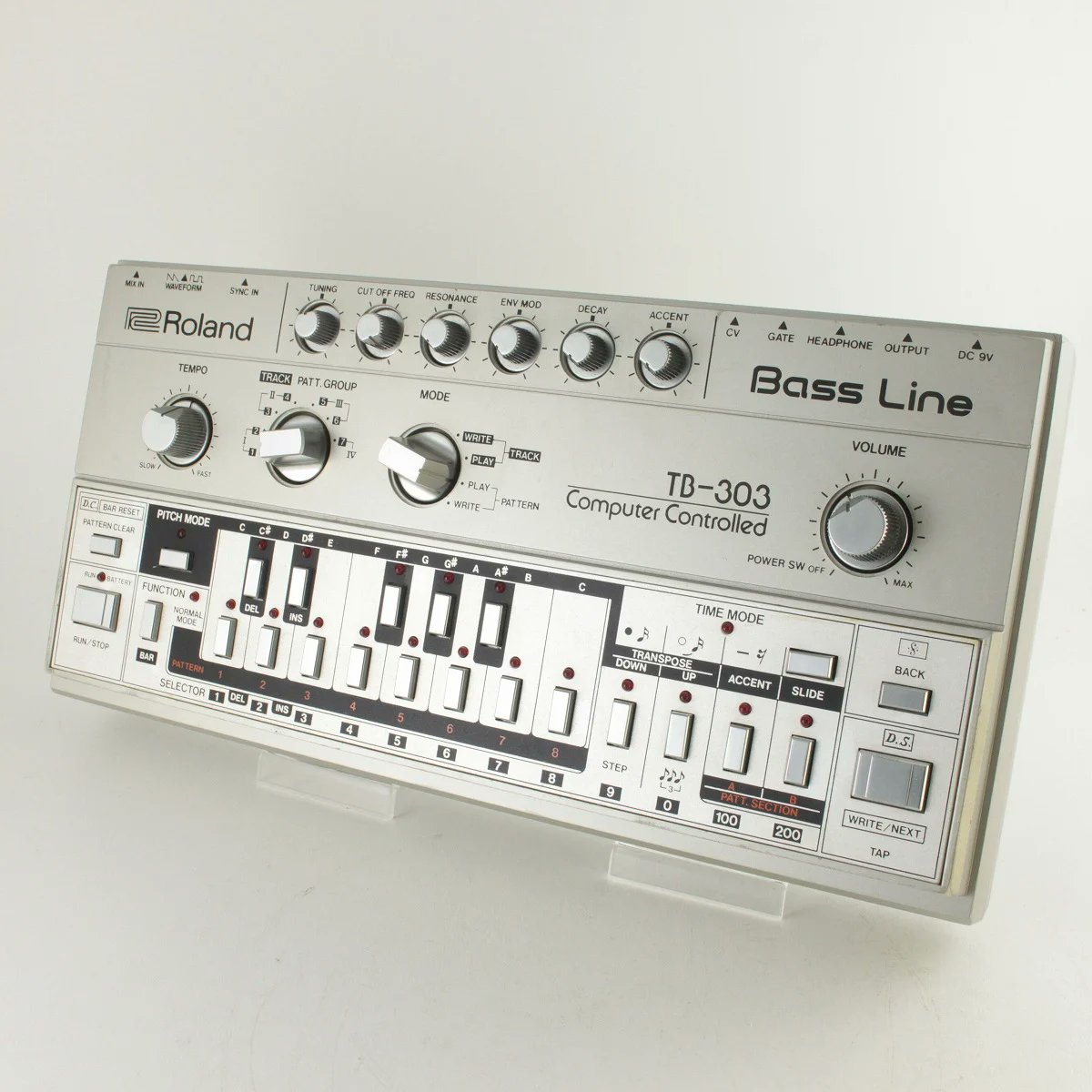 ishibashichamz's tweet photo. まるでRolandミュージアム!
#TR808 #TB303 #JUPITER6 #VP330 !!!!
御茶ノ水本店 3階シンセコーナーにVINTAGEシンセ展示中!
VINTAGE SYNTH在庫一覧はこちらから!
↓↓
https://t.co/SC9IM92tkE
#イシバシ楽器 #御茶ノ水本店 #VINTAGESYNTH
※展示していない商品もございます。ご了承くださいませ。 https://t.co/uPFlLhrZWT