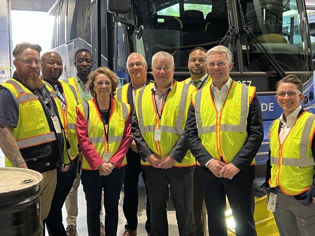 More than 2️⃣0️⃣ years that we operate public transport in North America! 🙌 It is a great pleasure to meet with #Keolis teams in Boston and Virginia operations. Their knowledge of local regions are key to supporting PTAs and delivering muli-modal mobility solutions. #WeAreKeolis