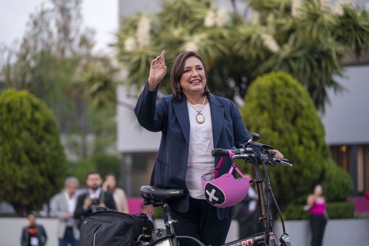 DaBetch's tweet photo. Se toma una foto y ahora resulta que está loca es 🚴 ciclista 🤣#Xóchitlclistaporfavor https://t.co/xjTKcyXBO7