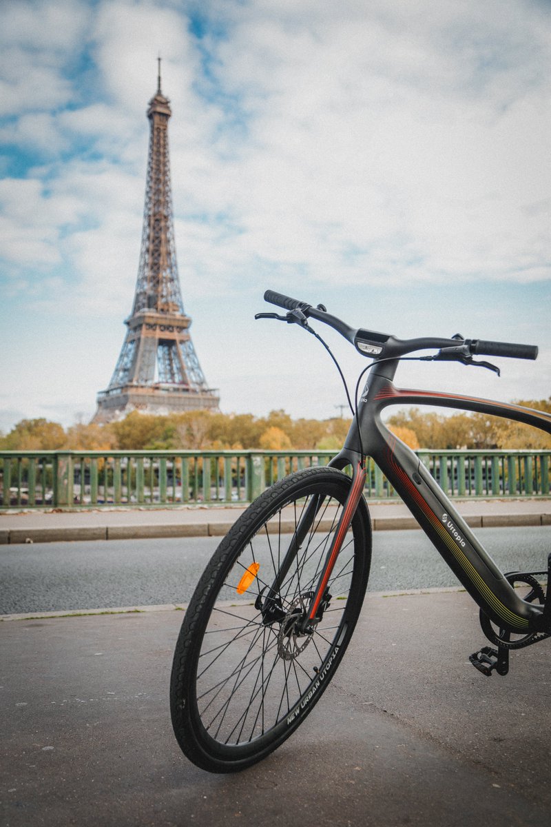 Pedal your way through Paris and beyond. 📷📷 Where to next?
Learn more: bit.ly/newurtopia
.
.
.
.
#urtopiaebike #urtopiacarbon1 #carbon1 #ebike #ebikelife #ebikes #ebikestyle #smartebike #carbonfiberebike #commuterbike