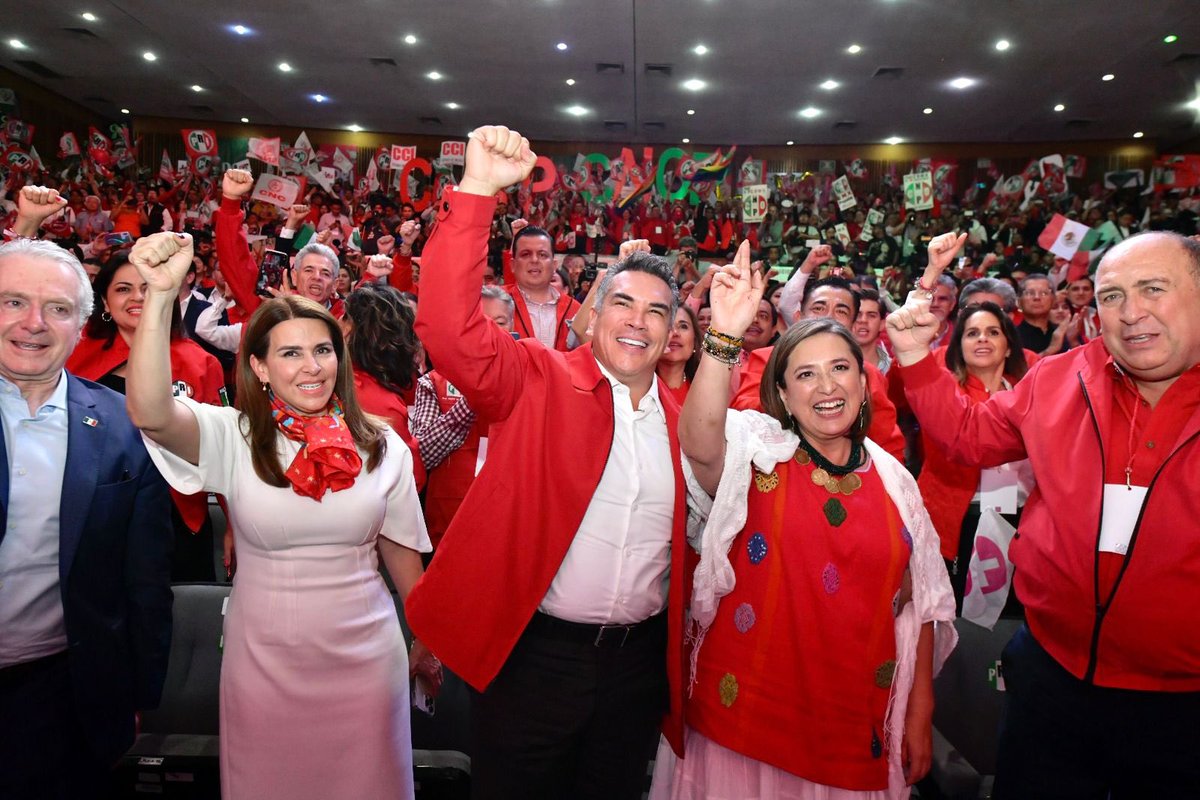 alitomorenoc's tweet photo. Oye @AlvarezMaynez, por amor a México, ten vergüenza y declina a favor de @XochitlGalvez. 🇲🇽✅

#Xóchitl2024
#DeclinaMáynez
#DebateINE https://t.co/L4gyMxpmYM