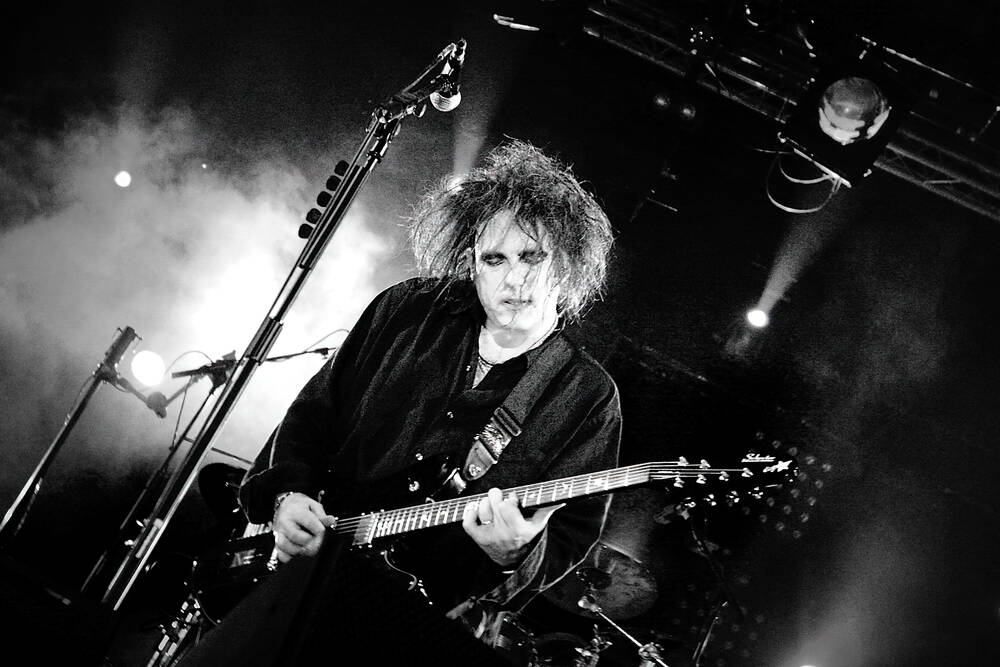 13.08.2005 Saint-Père - Le Fort de Saint-Père (France)
'La Route du Rock'

#thecure #robertsmith #mtv #thesmiths #depechemode #dark #sodastereo #recitalesenargentina #laroutederock