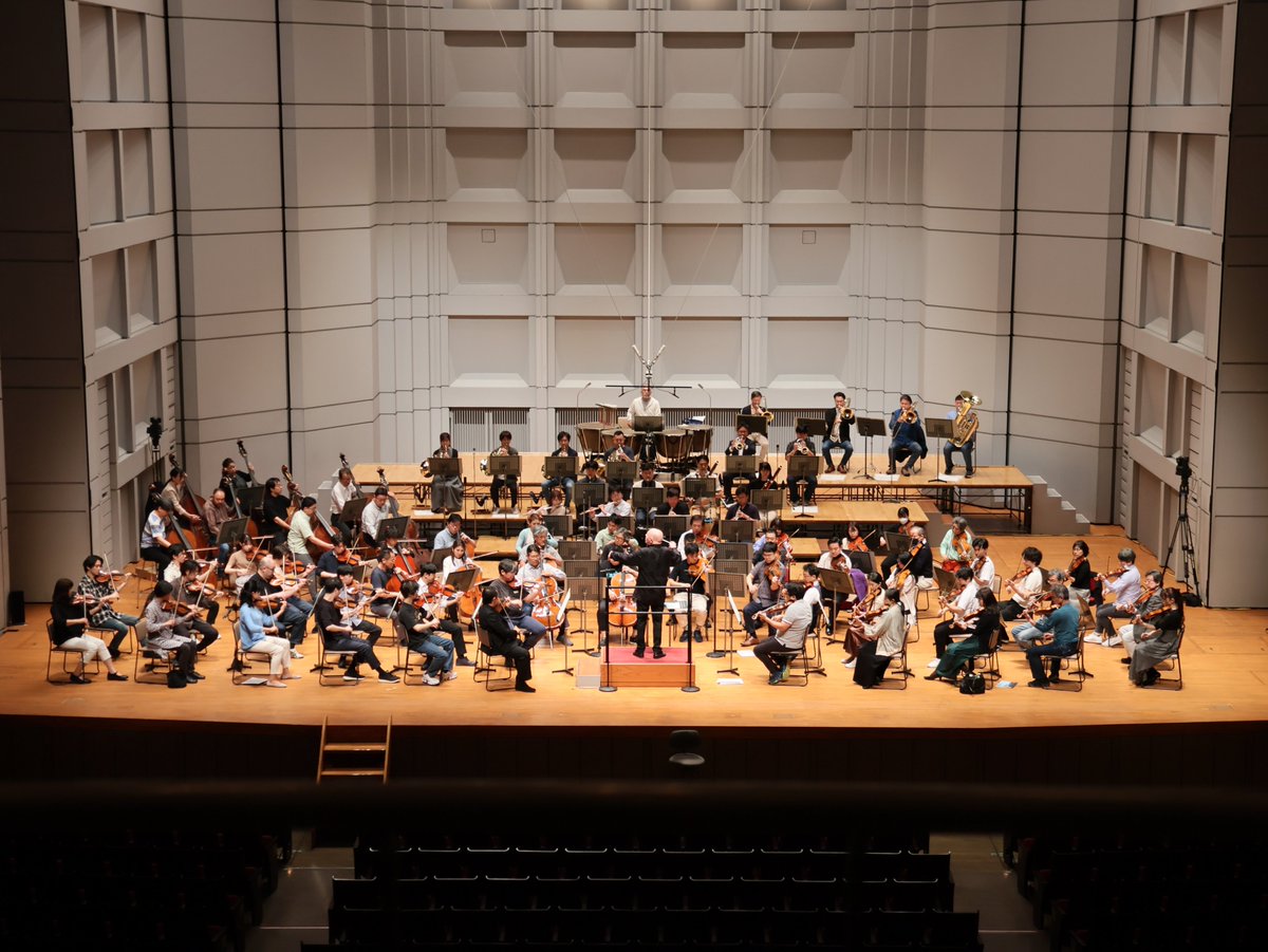 NHKSO_Tokyo's tweet photo. #N響 オーチャード定期 第128回

本日4/29 #オーチャードホール で開催の #N響オーチャード定期 会場練習(ゲネプロ)の模様📸
#クリストフ・エッシェンバッハ 指揮、#岡本誠司 独奏で贈るシューマン&ブラームスの世界🎶

#nhkso #Schumann #Brahms #ChristophEschenbach

本日15:30開演(当日券14:30から販売)。ご期待ください✨

[公演詳細]
https://t.co/5SMLABq9ya