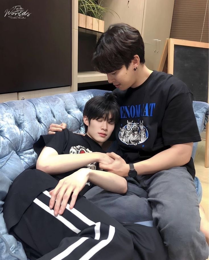 Korntthas's tweet photo. Ele é tão miudinho 🥹 https://t.co/srBaHAXNjv