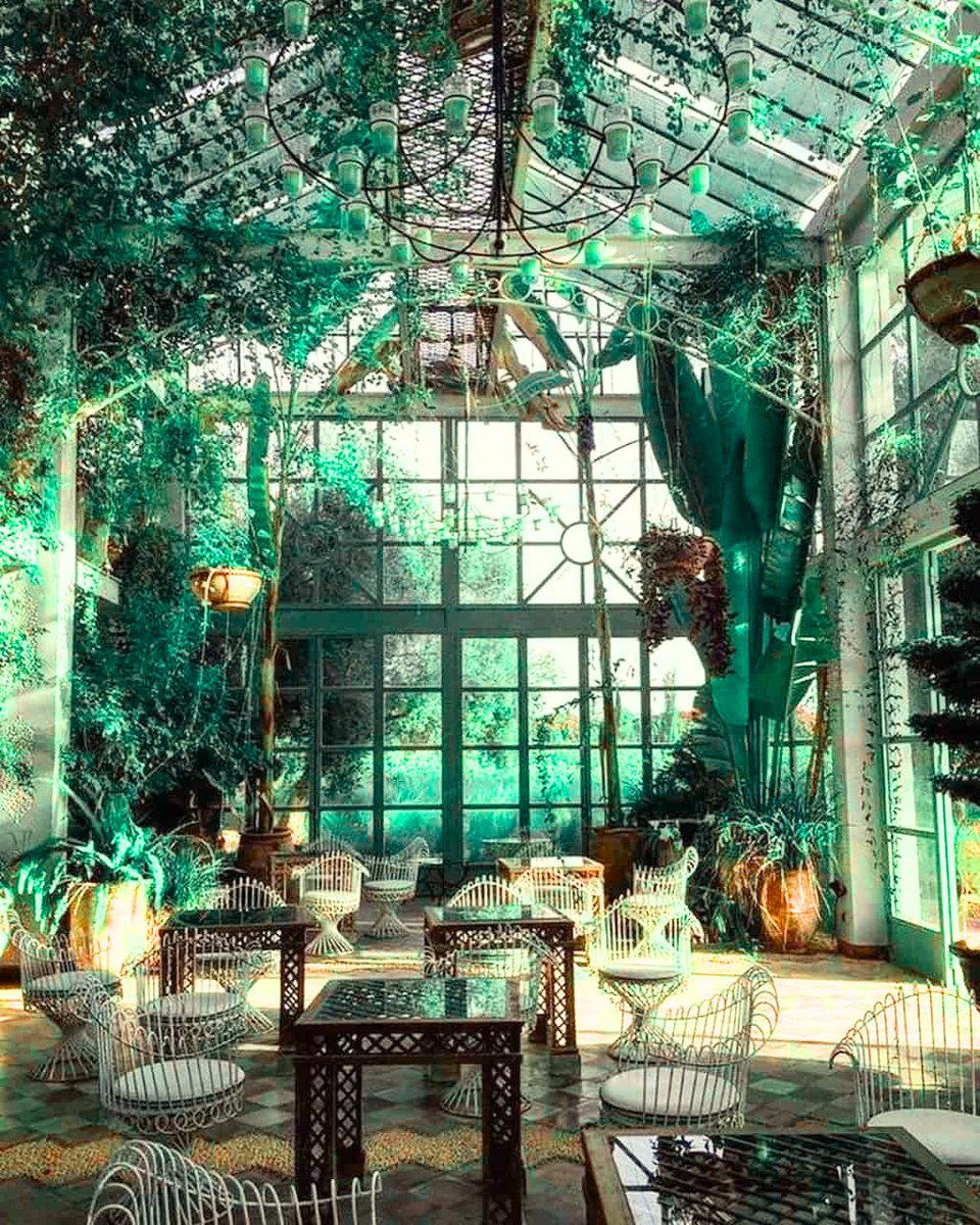 Another #Greenhouse garden-esque theme this time with a dining and tea set for you. #luxury #interiordesign #luxuryrealestate #newhome #architecture #house #homesweethome #realestateinvesting #luxuryhomes #realestatelife #business #design #art #fashion