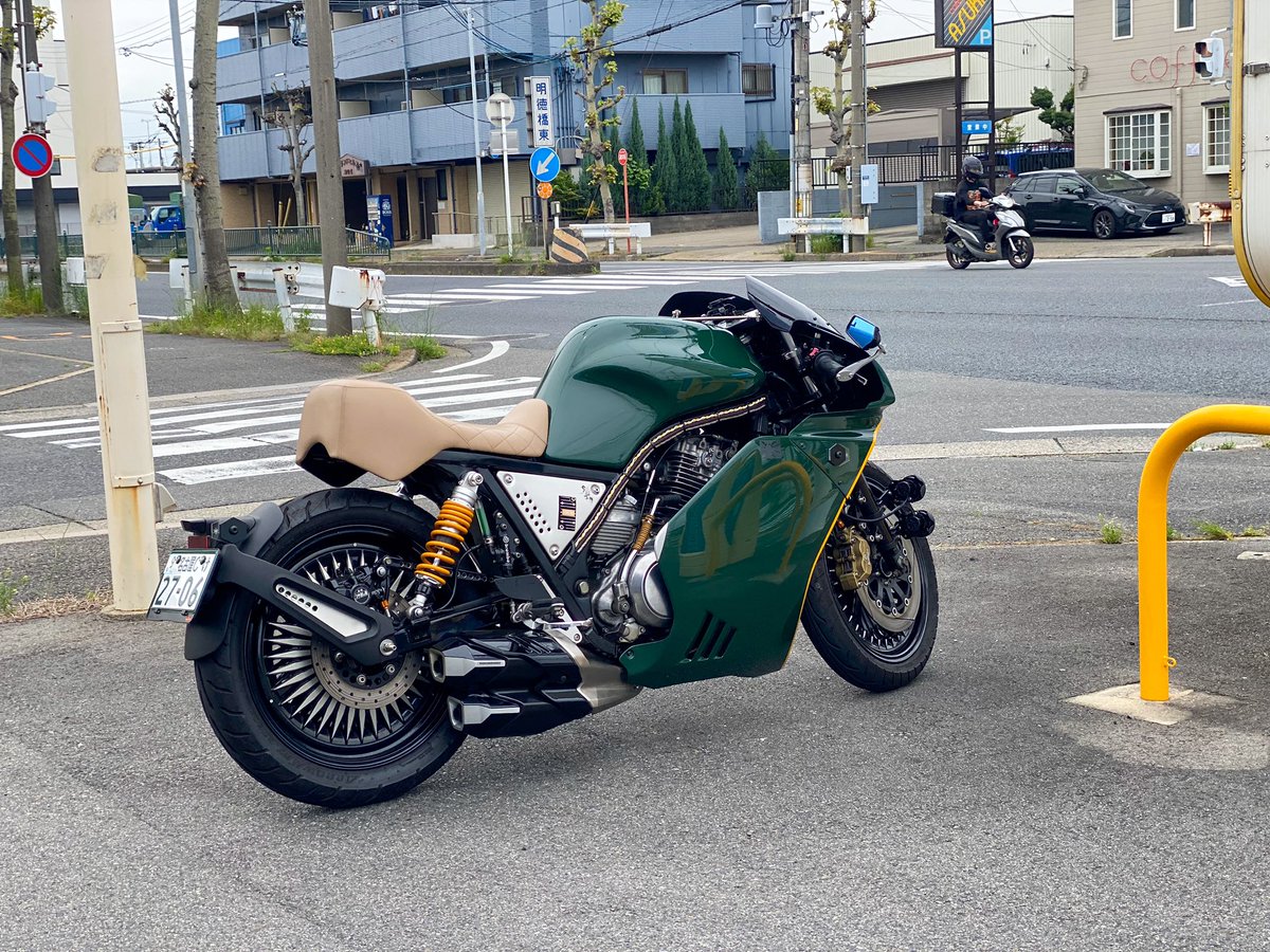 ドーモ。昭和のバイクです
(昭和61年式)
 #昭和の日
