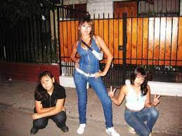 Camila, Faloon y Blue Mary son igual medias flaitecitas ...

 #GanaroServir