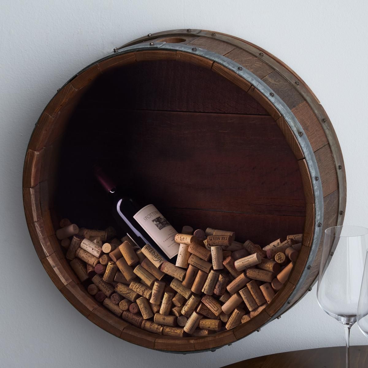 Got a guess for how many corks you can fit into our reclaimed wine barrel #cork collectors display? 🍾 Start your cork-collecting challenge today! Shop it here 👉️ enth.to/3Wj2woY