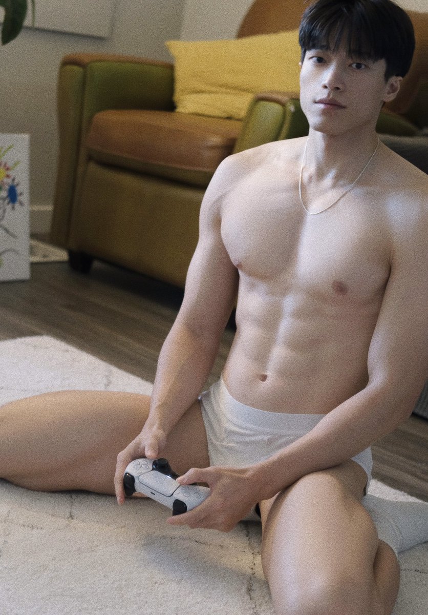 yuduanqian's tweet photo. Touch me when I play Grand Theft Auto https://t.co/PfxMHM5ORG