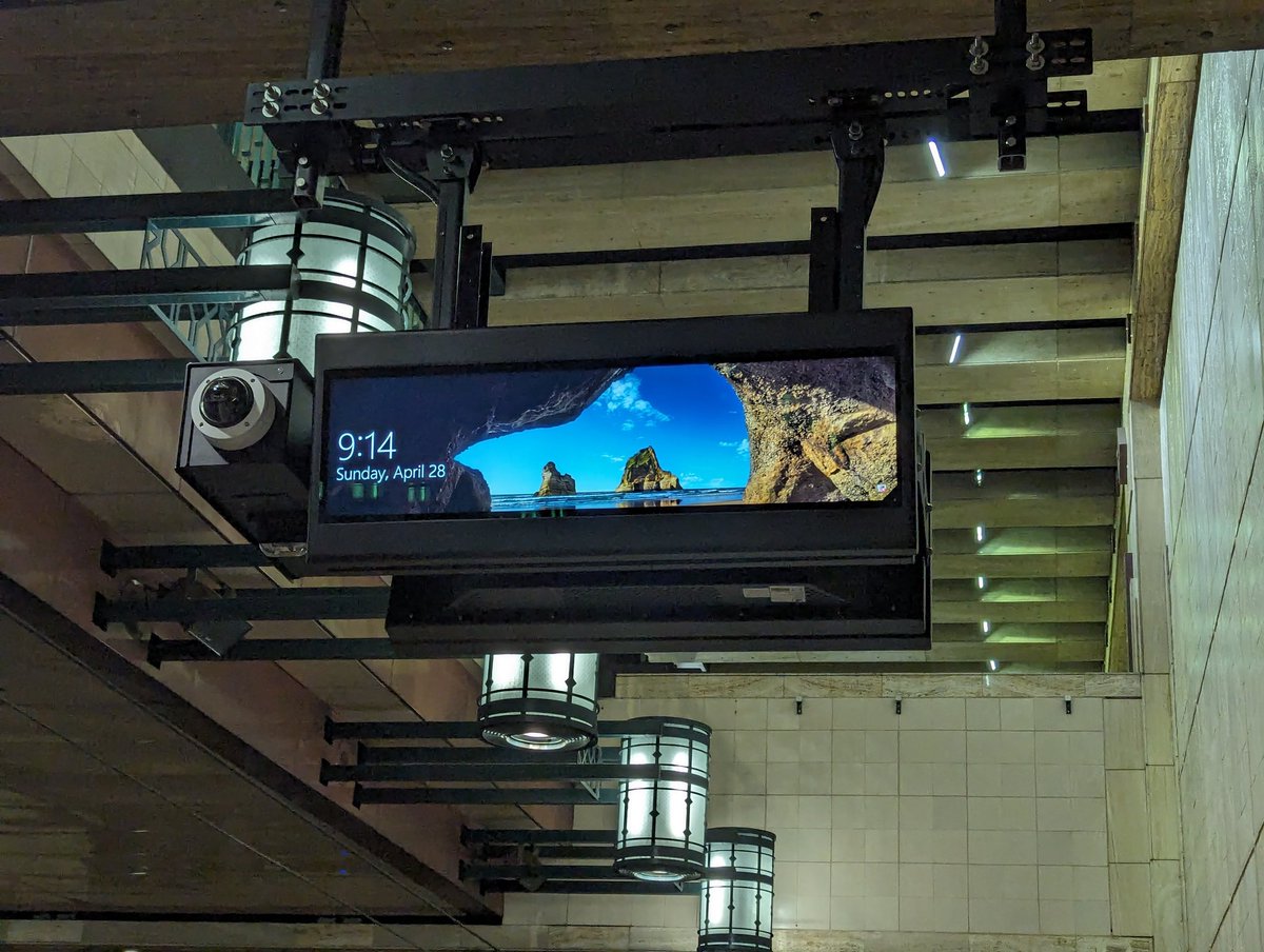 These new Westlake light rail digital signs sponsored by Microsoft are badass but I wish someone would log in so I can see the train times.
