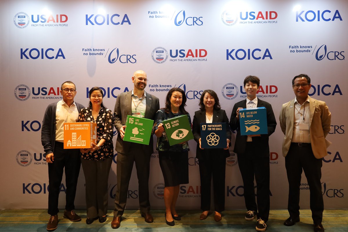.@USAID & @CatholicRelief 🇵🇭 held an #UrbanResilience forum where climate champions came together & share best practices on climate data & finance, and nature-based solutions. During the event, partner cities Legazpi & Zamboanga received awards for the City Resilience Challenge.