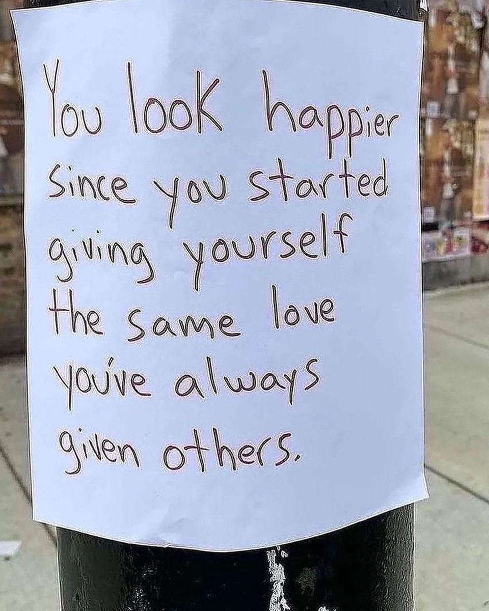 garyhgoodridge's tweet photo. 🙂 https://t.co/Jwop4lXmJG