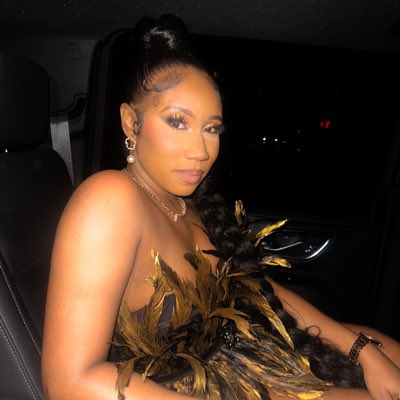 CakeOnDebbie's tweet photo. #NewProfilePic https://t.co/g8UrmrvB88