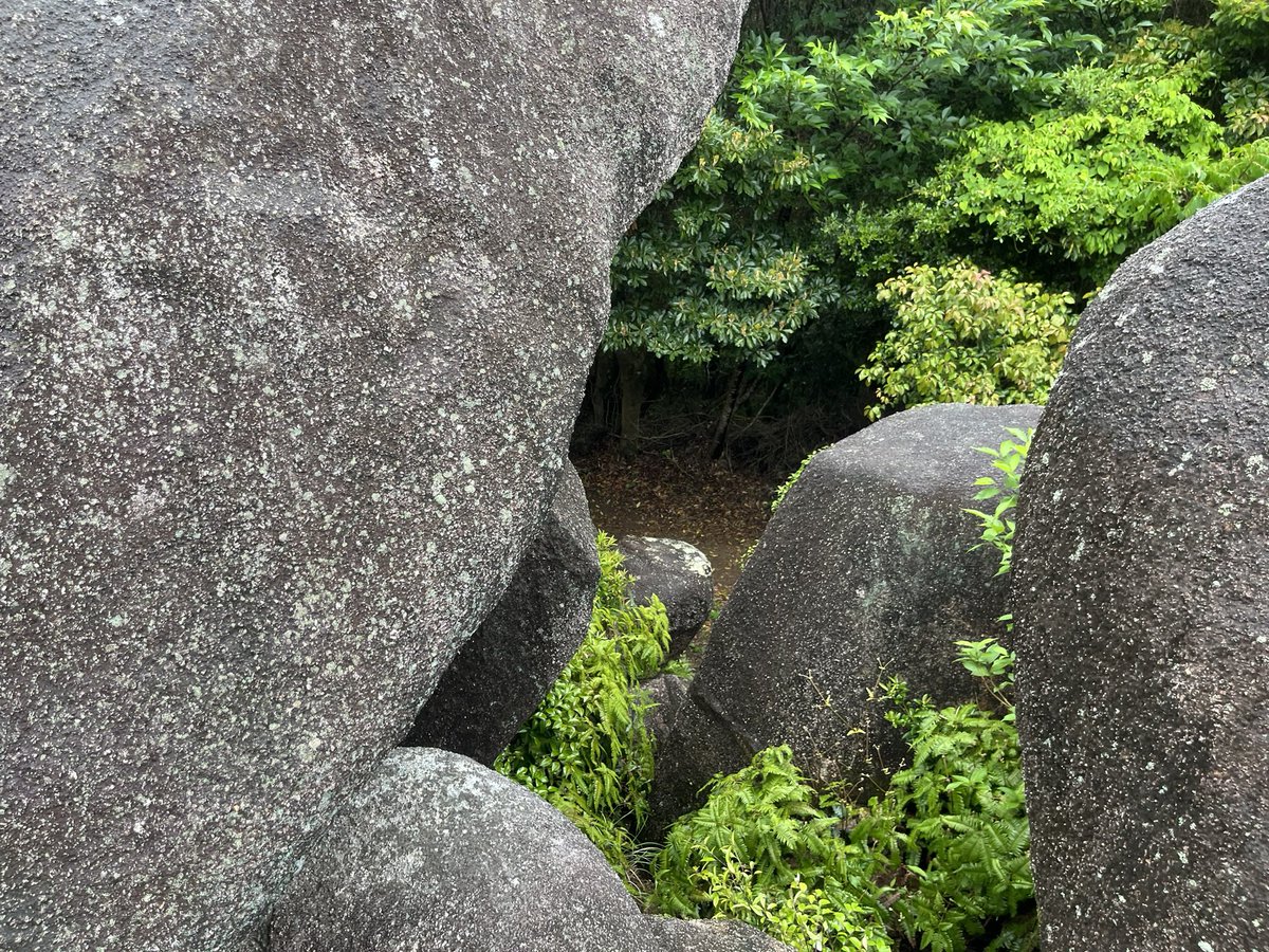 唐人駄馬巨石群
写真難しい