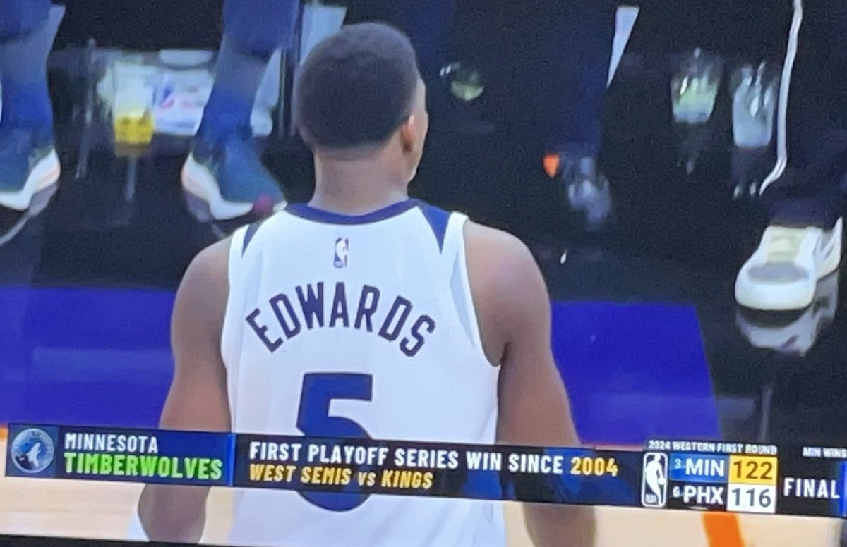 keithmpls's tweet image. Go Wolves 🩶🐺