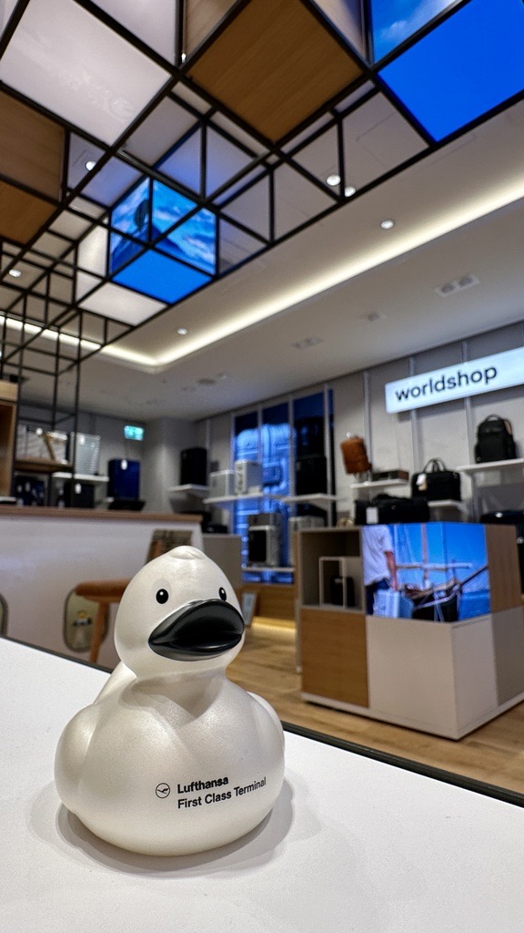 The big day has finally arrived! Today, our Worldshop Airport Store at the First Class Terminal opens its doors! 🎉🌍 
 We have created a unique store experience that welcomes our guests with creative innovations and an exclusive range of products.