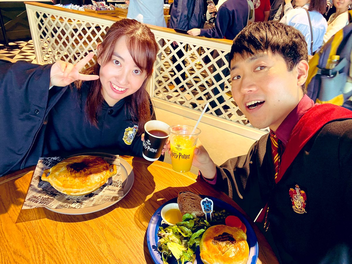 We enjoyed the world of Harry Potter⚡️