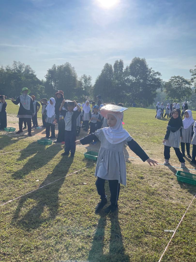SriAyeshaNews's tweet image. Our little superstars conquered the course with teamwork and smiles this morning!  Big thanks to their awesome teachers for making PE so much fun! #SportsMonth #PrimaryGames #ActiveFun