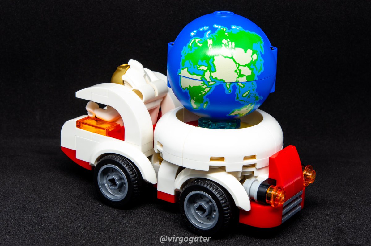 #HMR2024 #4wlc
『惑星運搬車“Planet transporter”』
とある施設で実験用の“惑星”を運搬するための車両です。
新パーツを使用してSF設定で1台作りました。
全体を曲面パーツで包み、惑星の丸さを邪魔しない印象を演出。アクセント色はハッキリと。
…え？地球が実験惑星じゃないとでも思ってましたか？