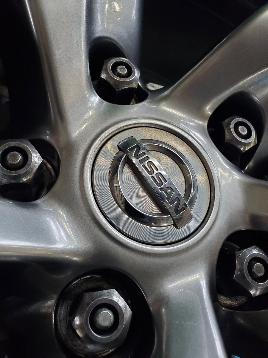 takumi_predia's tweet photo. さすが鍛造、ホイールだけにしたらめちゃ軽い笑
#genuinewheel https://t.co/70QGAe6kXP