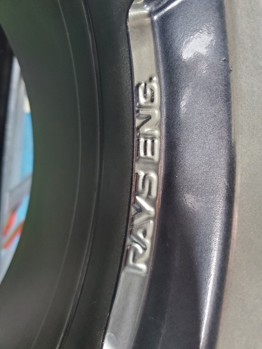 takumi_predia's tweet photo. さすが鍛造、ホイールだけにしたらめちゃ軽い笑
#genuinewheel https://t.co/70QGAe6kXP