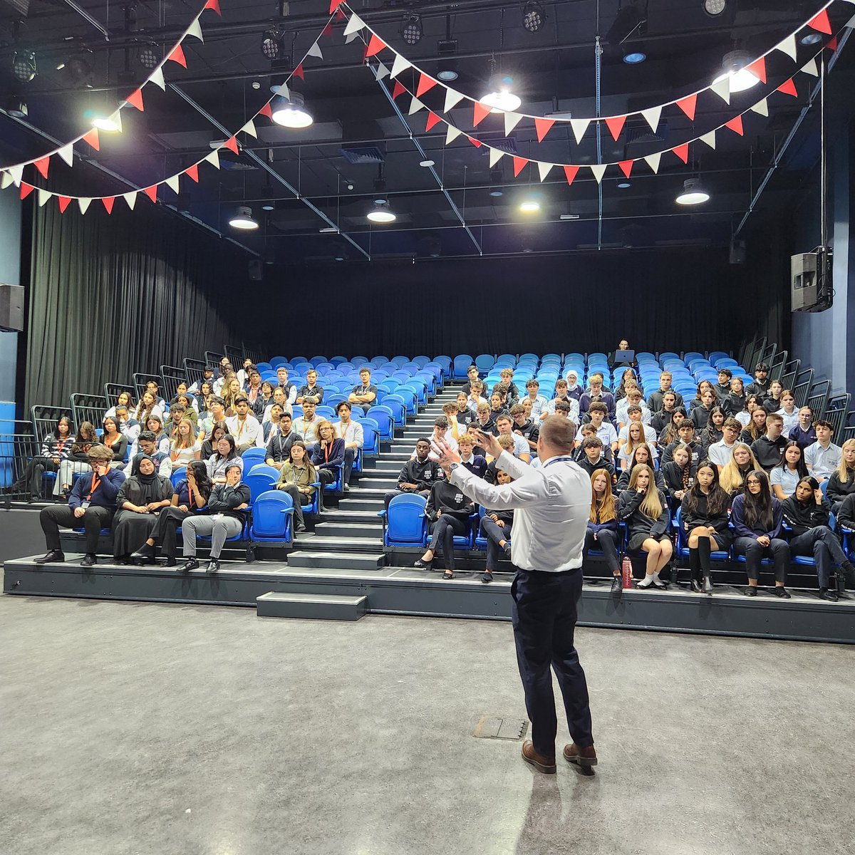 Sixth Form | Dubai British School tweet media